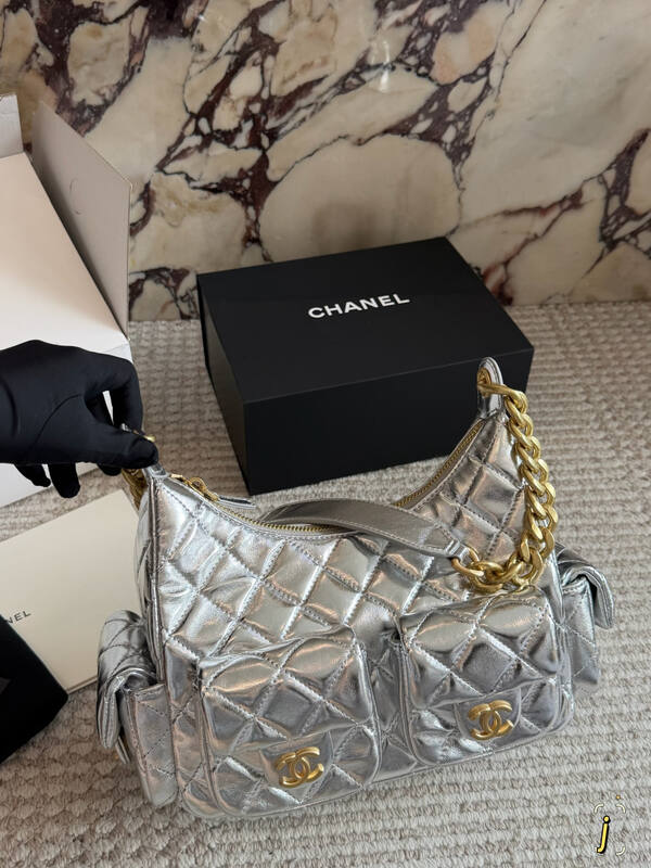 Chanel Hobo Black shoulder — 1:1 Replica