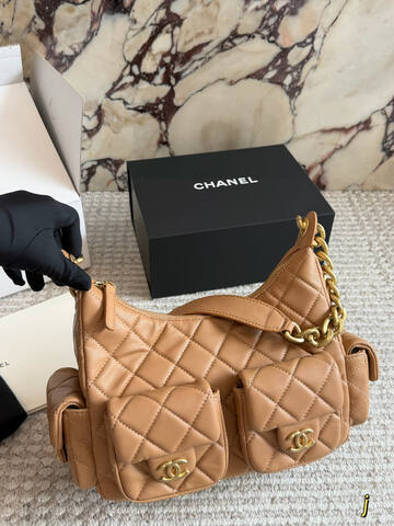 Chanel Hobo Black shoulder 1 1 Replica