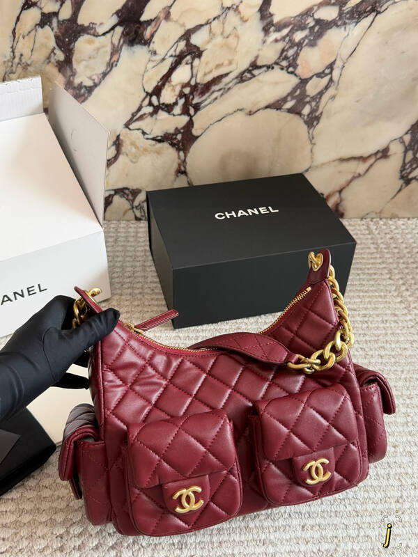 Chanel Hobo Black shoulder — 1:1 Replica