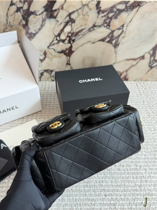 Chanel Hobo Black shoulder — Premium Replica