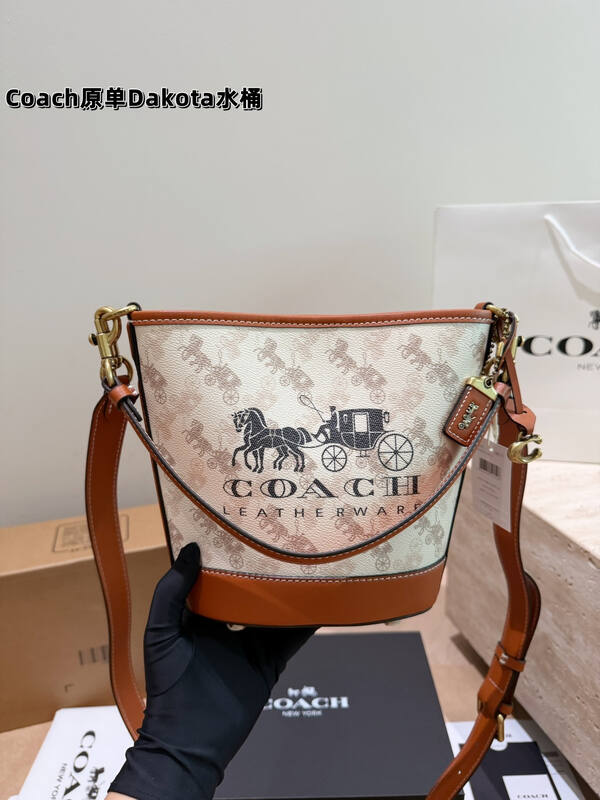 Coach Monogram shoulder bag — 1:1 Replica