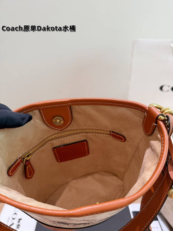 Coach Monogram shoulder bag — 1:1 Replica