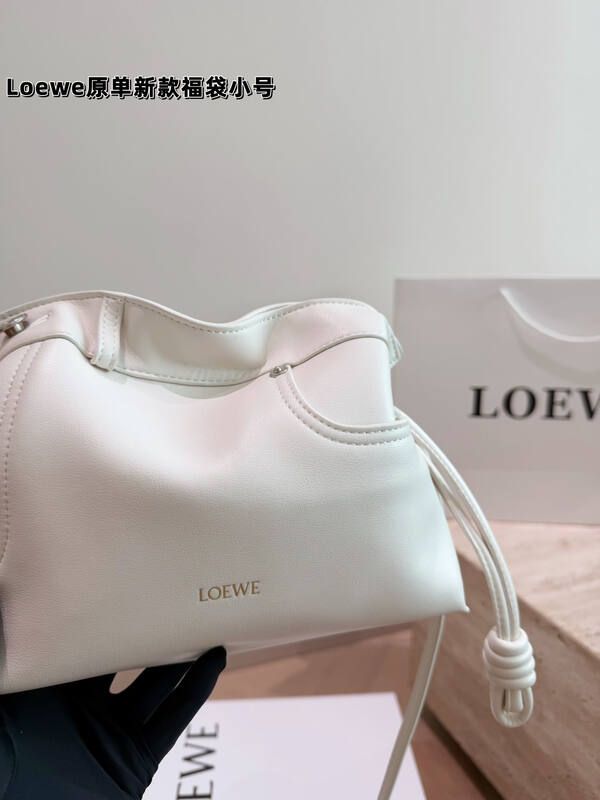 Loewe White 25x18x10cm shoulder bag — AAA Quality Replica