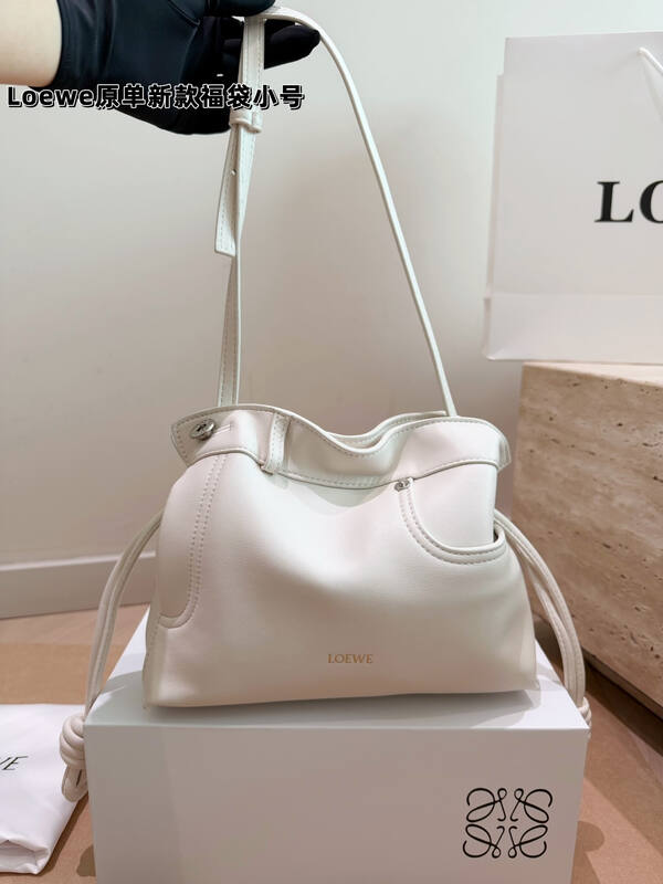 Loewe White 25x18x10cm shoulder bag — AAA Quality Replica