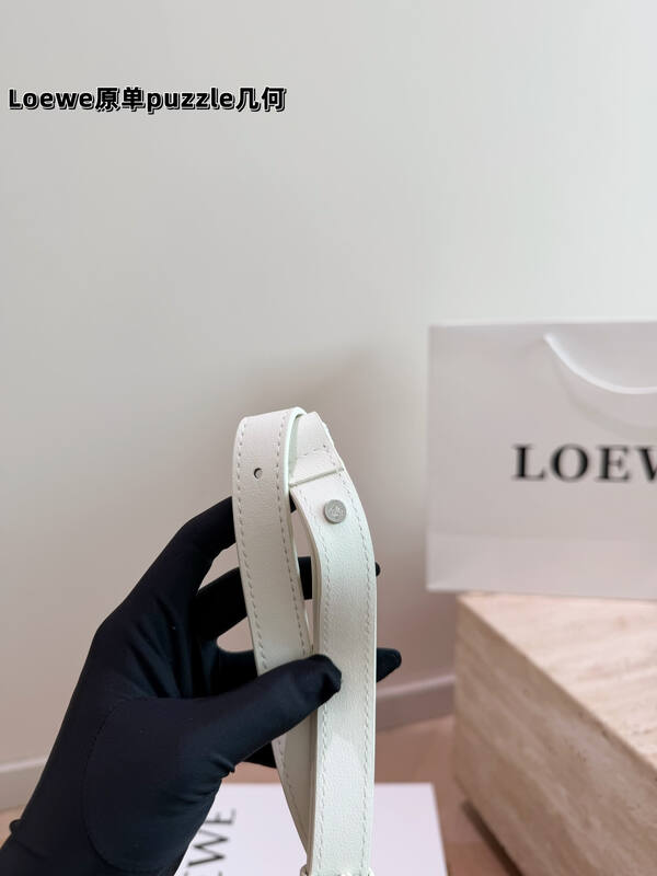 Loewe White 25x18x10cm shoulder bag — AAA Quality Replica