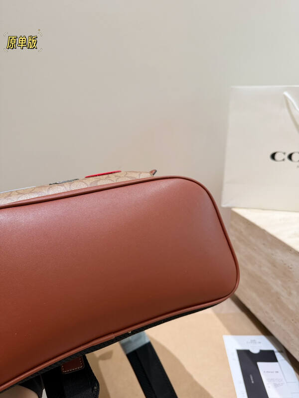 Coach Brown 30x22x12cm shoulder bag — Premium Replica