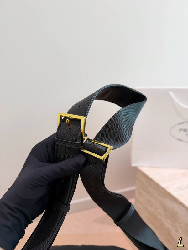Prada Black shoulder bag — Top Quality Replica