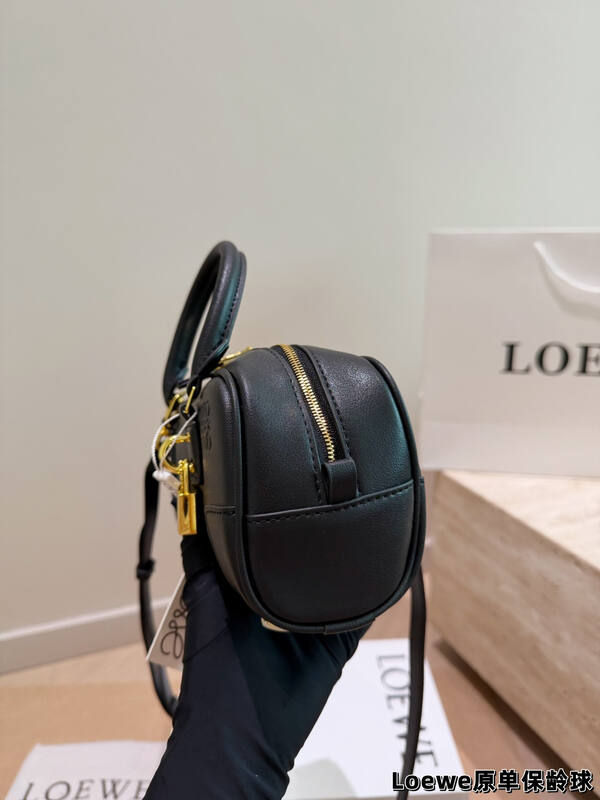 Loewe Black shoulder bag — 1:1 Replica