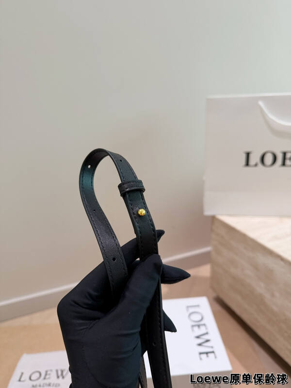 Loewe Black shoulder bag — 1:1 Replica