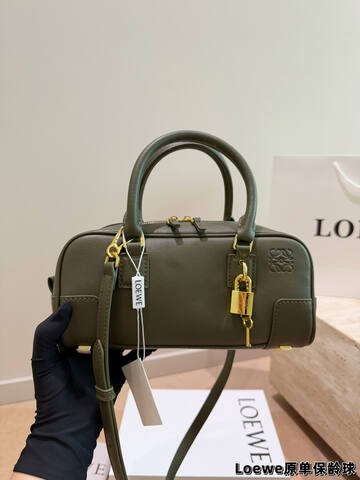 Loewe Calfskin 25x18x10cm shoulder bag Top Quality Replica