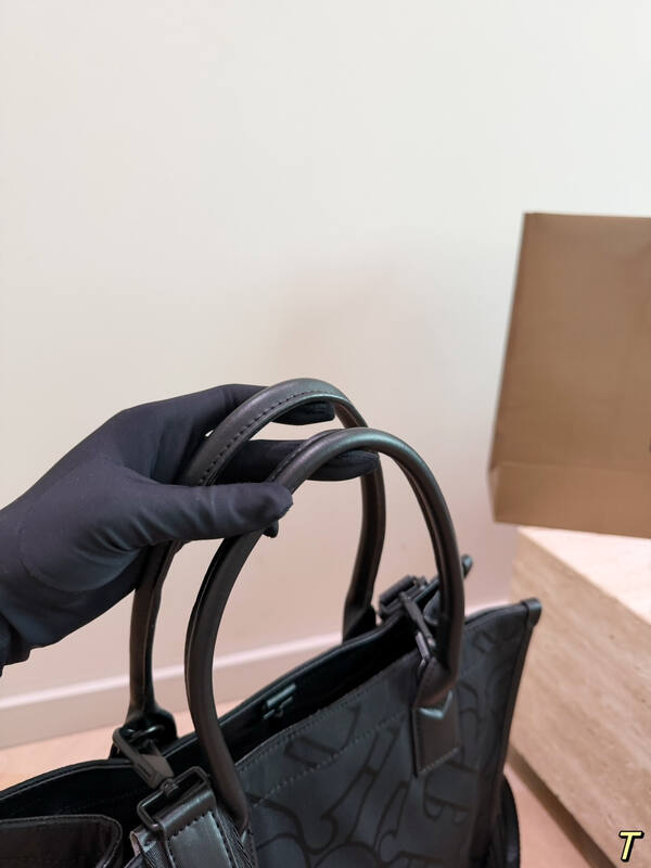 Burberry Monogram shoulder bag — 1:1 Replica