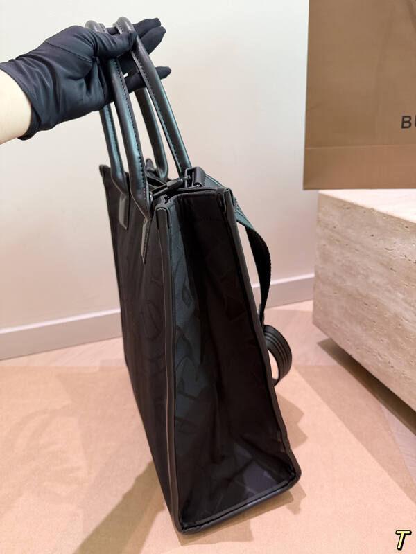 Burberry Monogram shoulder bag — 1:1 Replica