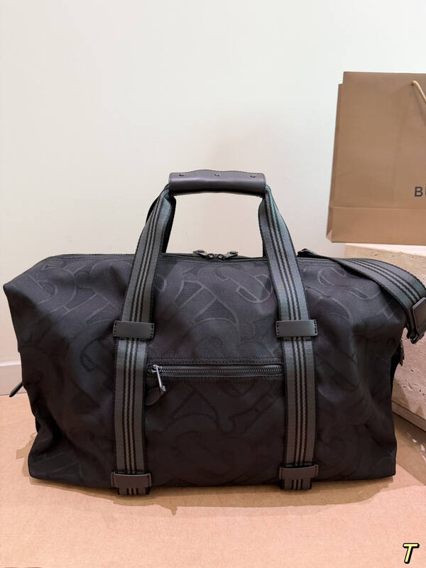 Burberry Monogram 40x30x16cm shoulder bag — AAA Quality Replica