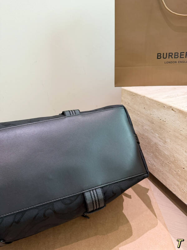 Burberry Monogram 40x30x16cm shoulder bag — AAA Quality Replica