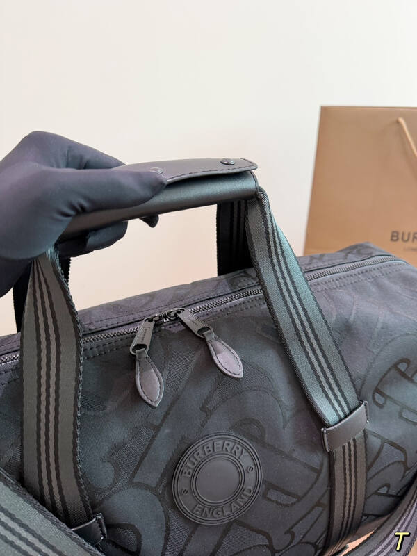 Burberry Monogram 40x30x16cm shoulder bag — AAA Quality Replica