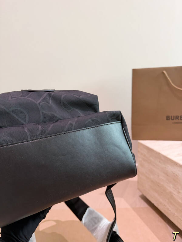 Burberry Monogram shoulder bag — Premium Replica
