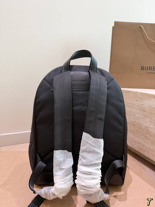 Burberry Monogram shoulder bag — Premium Replica