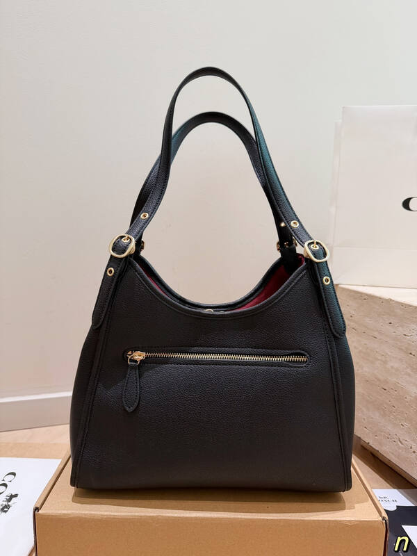 Coach Black shoulder bag — Premium Replica