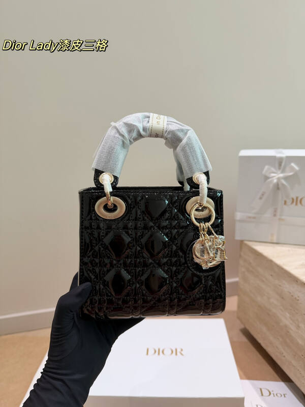 Dior Lady Gray shoulder — 1:1 Replica