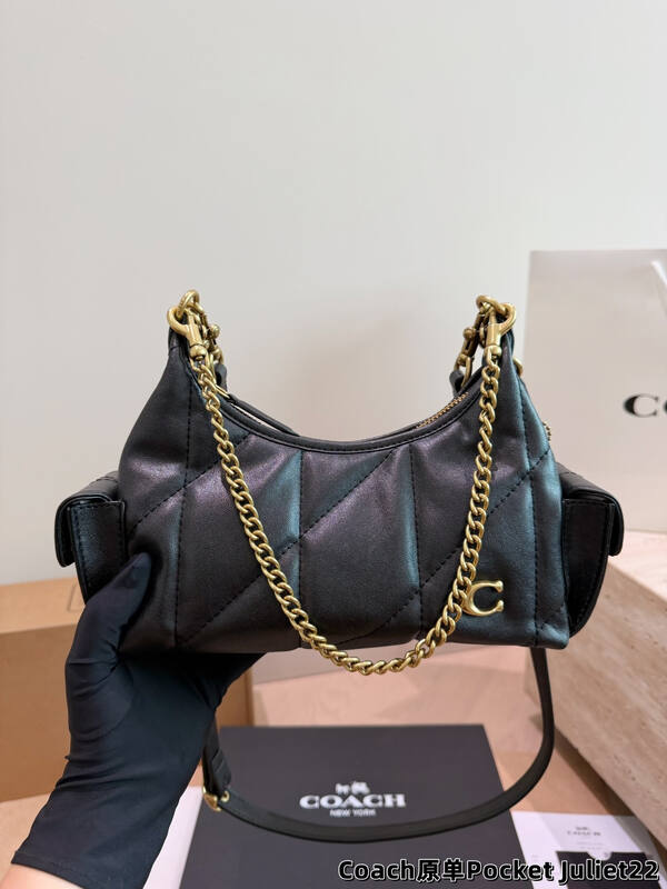 Coach Black shoulder bag — AAA Quality Replica