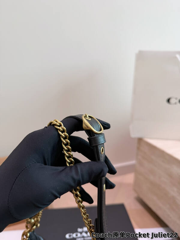 Coach Black shoulder bag — AAA Quality Replica