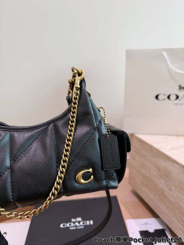 Coach Black shoulder bag — AAA Quality Replica