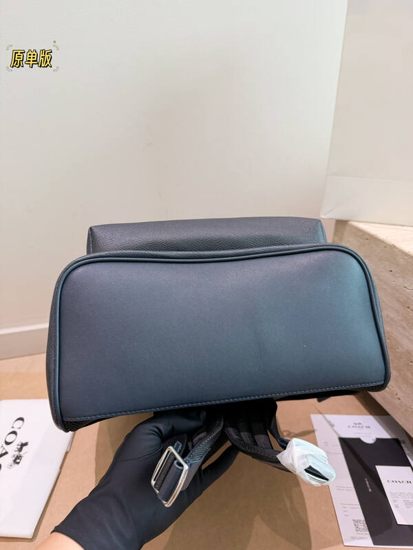 Coach shoulder bag — Top Quality Replica