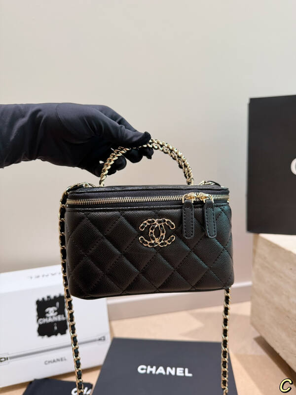 Chanel Black mini crossbody — Top Quality Replica