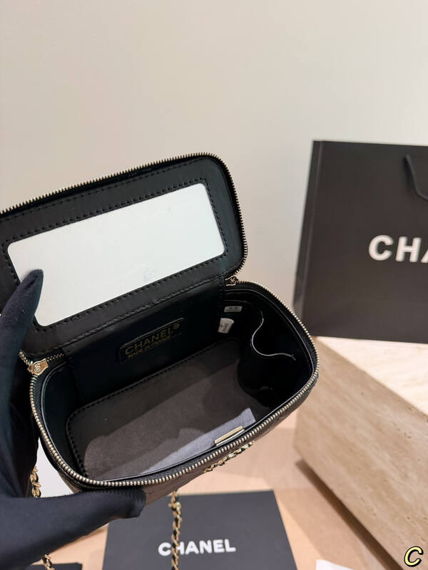 Chanel Black mini crossbody — Top Quality Replica