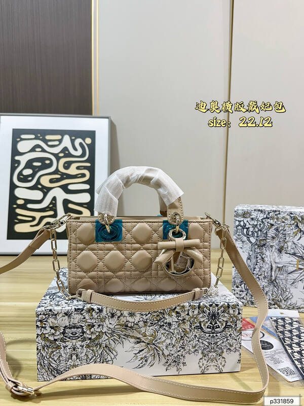 Dior Lady Black 22x12 crossbody — Top Quality Replica