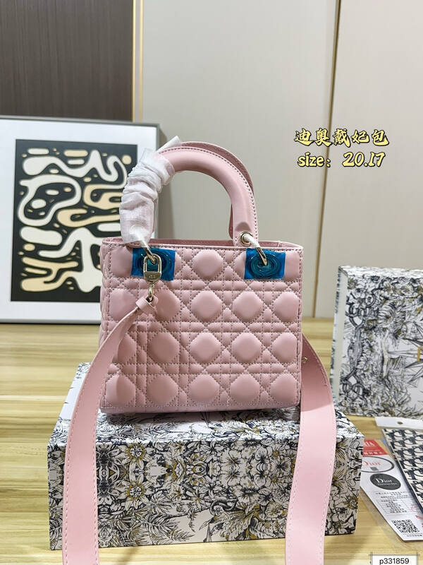 Dior Lady Pink 20 17 crossbody — Top Quality Replica