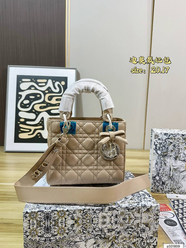 Dior Lady Pink 20 17 crossbody — AAA Quality Replica