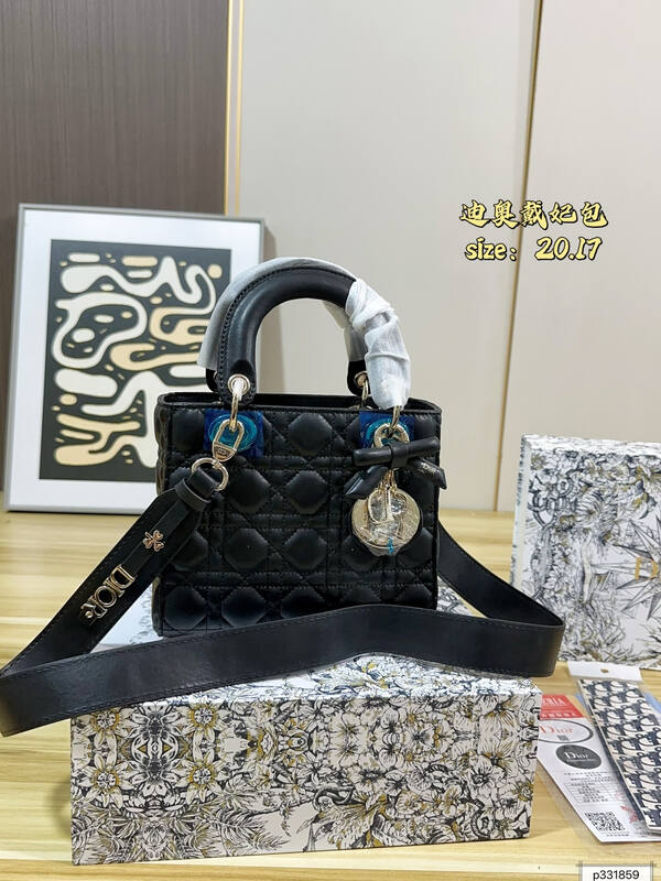 Dior Lady Pink 20 17 crossbody — AAA Quality Replica