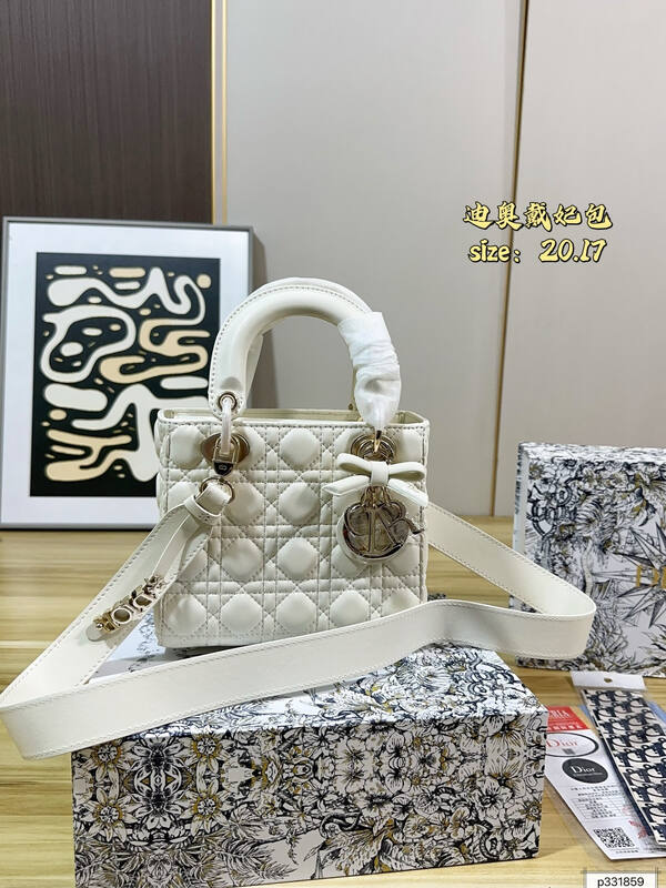 Dior Lady Pink 20 17 crossbody — AAA Quality Replica