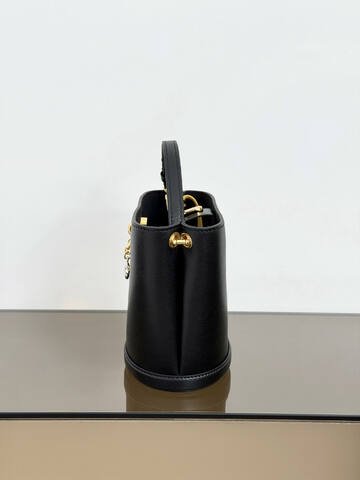 Louis Vuitton Black leather shoulder 1 1 Replica