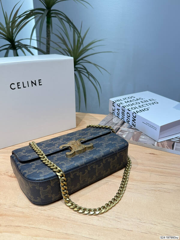 Celine Triomphe Triomphe Canvas Dark Brown shoulder bag — Top Quality Replica