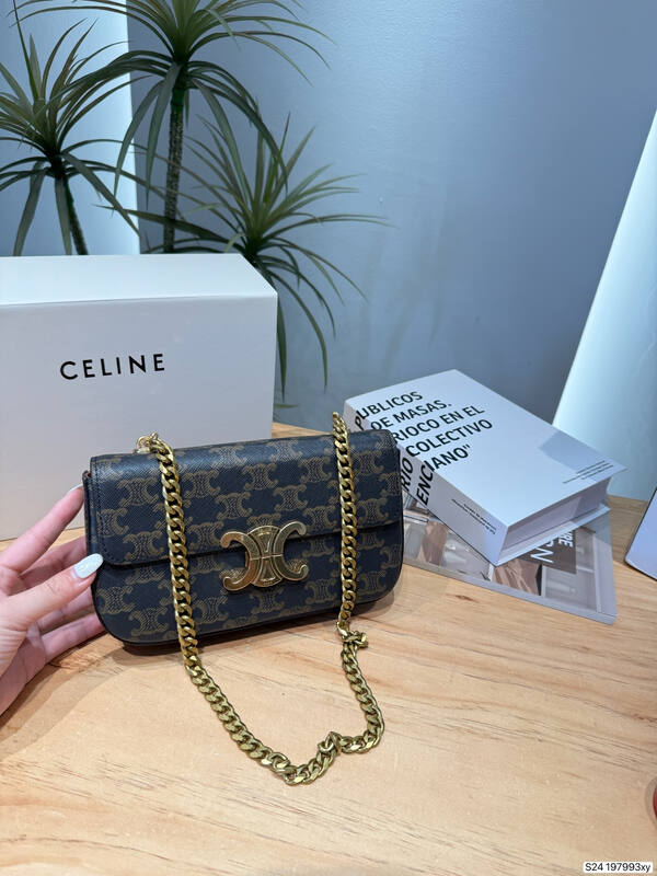 Celine Triomphe Triomphe Canvas Dark Brown shoulder bag — Top Quality Replica