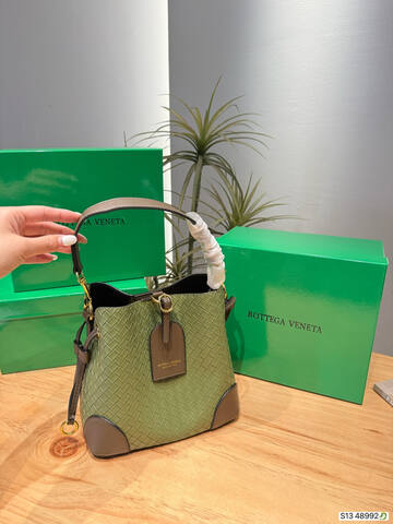Bottega Veneta Brown 25x18x10cm shoulder bag Top Quality Replica