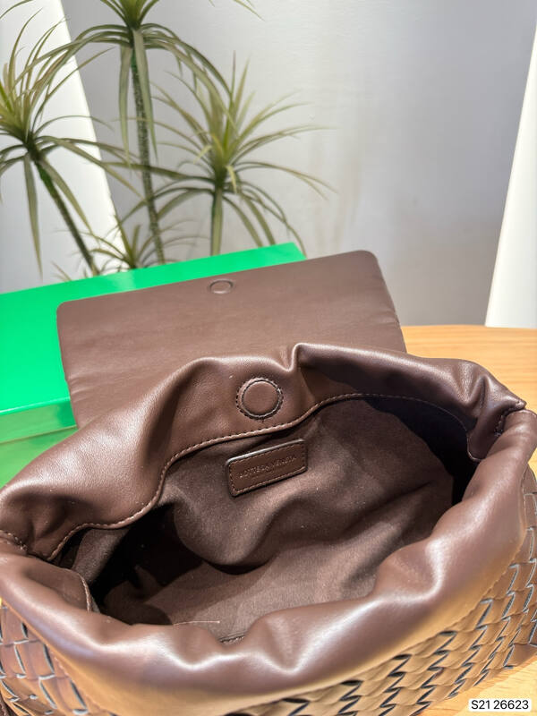 Bottega Veneta Brown shoulder bag — AAA Quality Replica