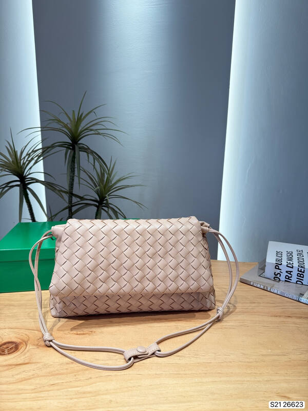 Bottega Veneta Black shoulder bag — 1:1 Replica