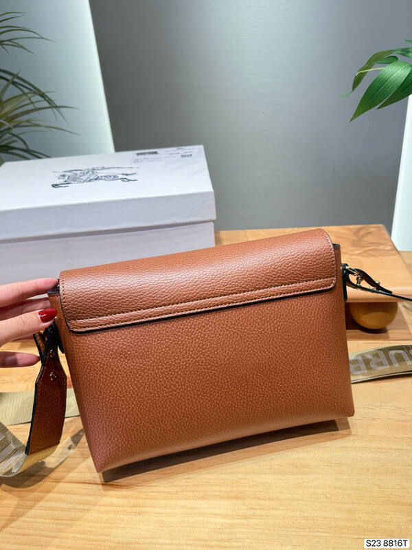 Burberry Brown shoulder bag — Premium Replica