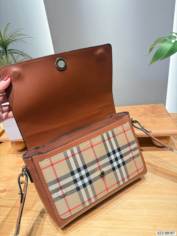 Burberry Brown shoulder bag — Premium Replica