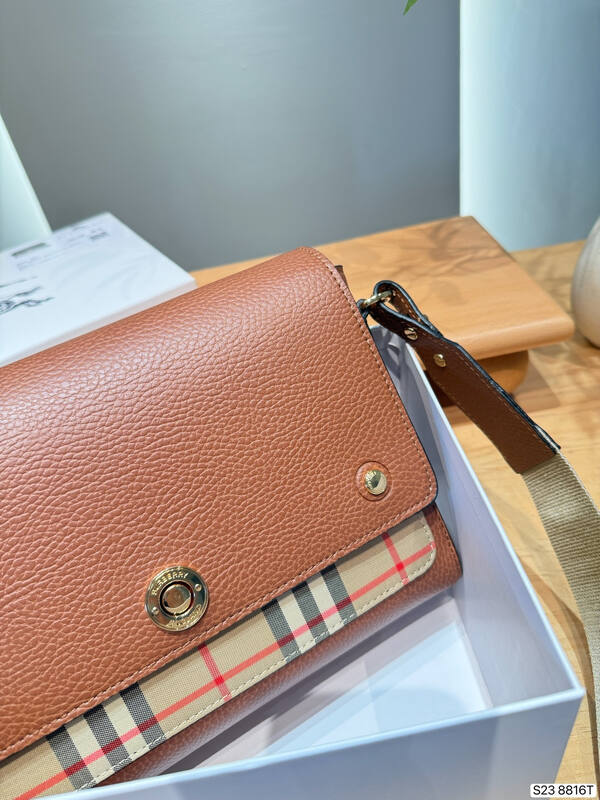 Burberry Brown shoulder bag — Premium Replica