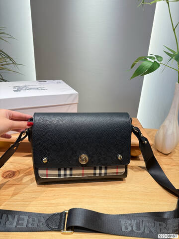 Burberry Black shoulder bag AAA Quality Replica