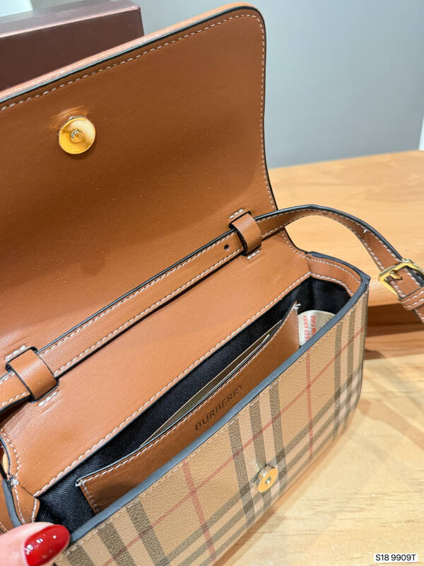 Burberry Brown 25x18x10cm shoulder bag — 1:1 Replica
