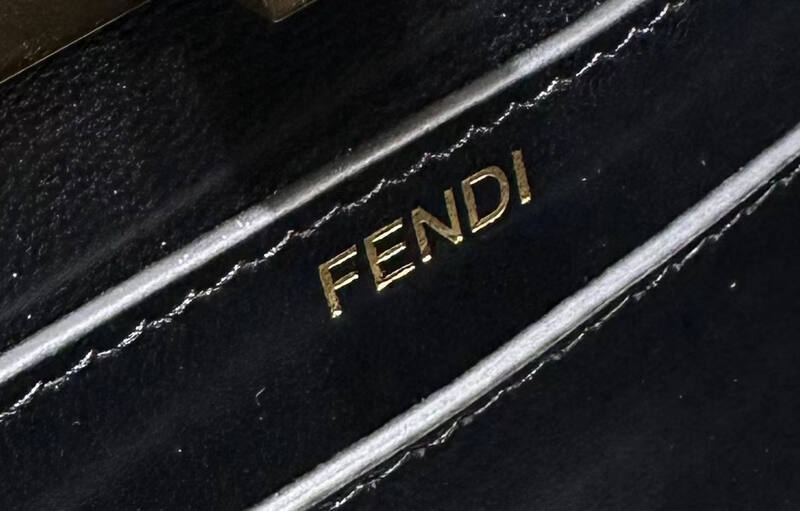 Fendi Peekaboo Black 33x22x14cm shoulder bag — Top Quality Replica