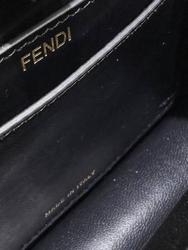 Fendi Peekaboo Black 33x22x14cm shoulder bag — Top Quality Replica