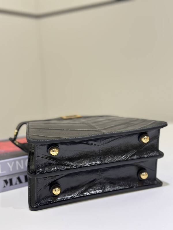 Fendi Peekaboo Black 33x22x14cm shoulder bag — Top Quality Replica