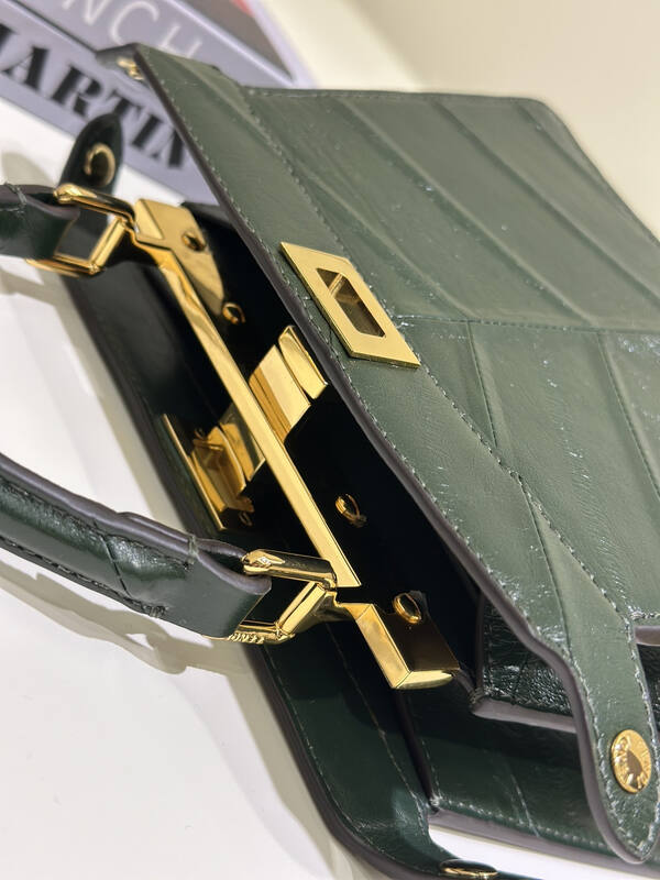 Fendi Peekaboo Green 33x22x14cm shoulder bag — Top Quality Replica