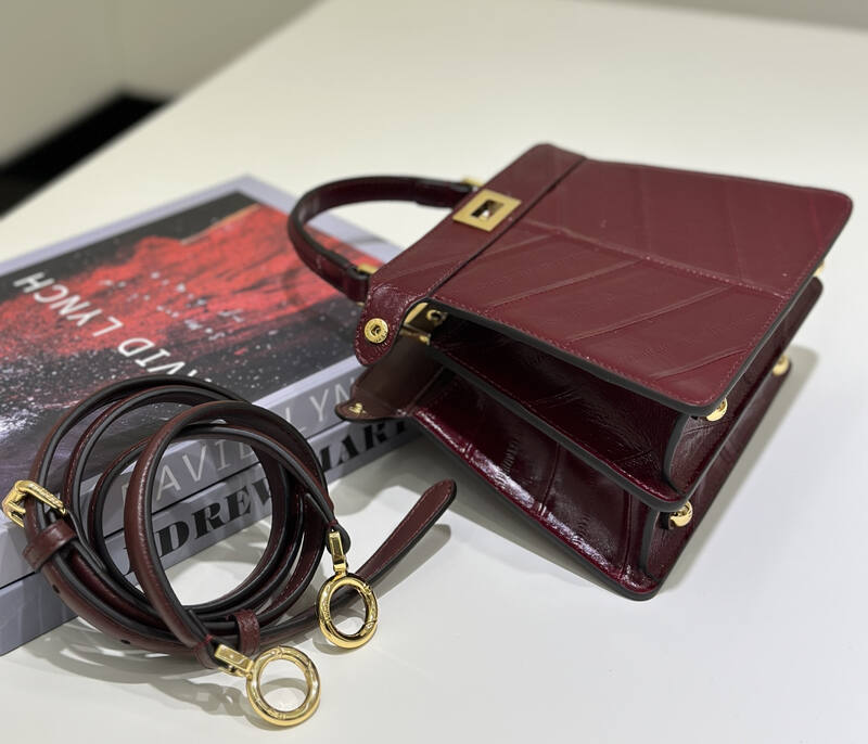 Fendi Peekaboo 33x22x14cm shoulder bag — 1:1 Replica